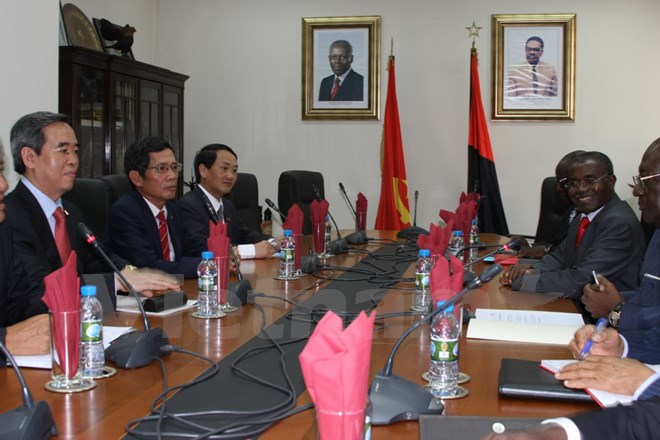 Việt Nam và Angola nghiên cứu lập liên doanh sản xuất lúa gạo